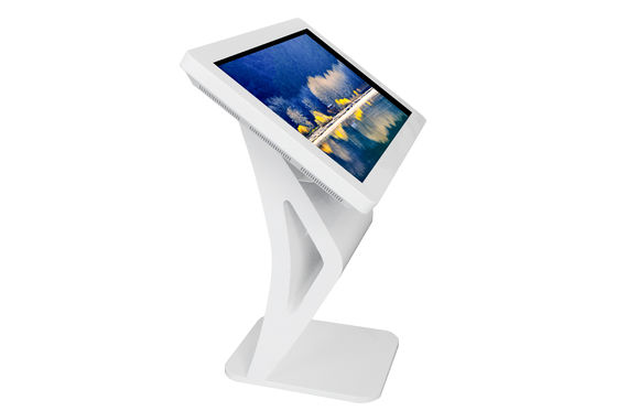 İnteraktif 32 inç Yerde Dijital Tabela LCD Dokunmatik Ekran RAM 2GB