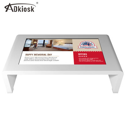 Beyaz Akıllı Etkileşimli Dokunmatik Ekran Tablosu 60HZ 55 inç Kızılötesi TFT Tipi